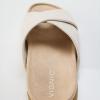 Vionic womens Etna(Amber Yellow Suede)